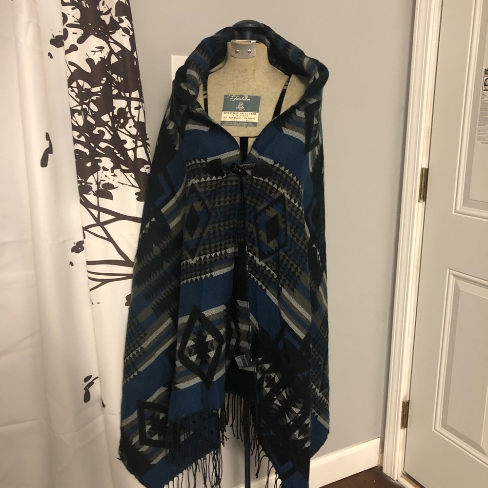 Hooded poncho